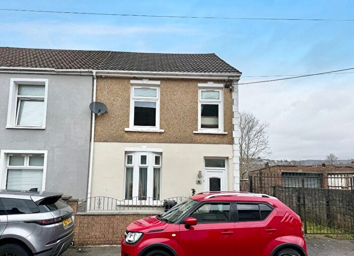 3 Bedroom End Of Terrace House For Sale In Corporation Street, Penyard, Merthyr Tydfil, CF47