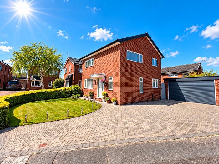 4 Bedroom Detached House For Sale In Dane Grove, Mickle Trafford, Chester, Cheshire, CH2
