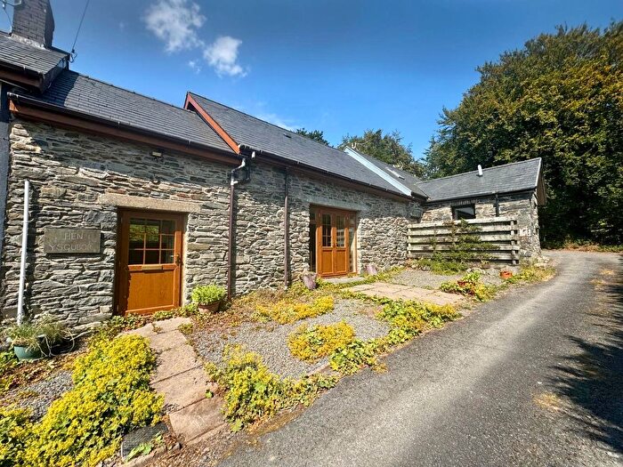 2 Bedroom Property To Rent In Ystrad Meurig, SY25