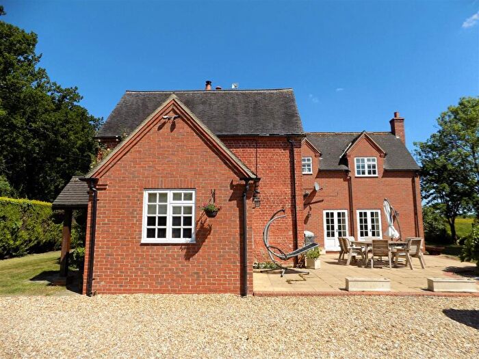 5 Bedroom Detached House For Sale In Spring Lane, Flintham, Nottingham, NG23