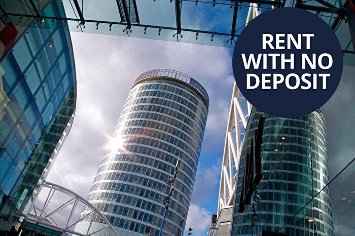 Flat To Rent In The Rotunda, New Street, Birmingham, West Midlands, B2