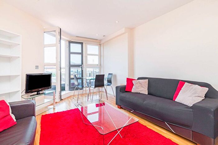2 Bedroom Flat To Rent In Moreton Street, Pimlico, London, SW1V