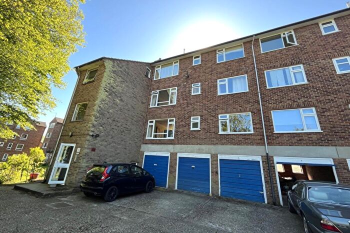 2 Bedroom Apartment To Rent In Plantation Road, Amersham, Buckinghamshire, HP6