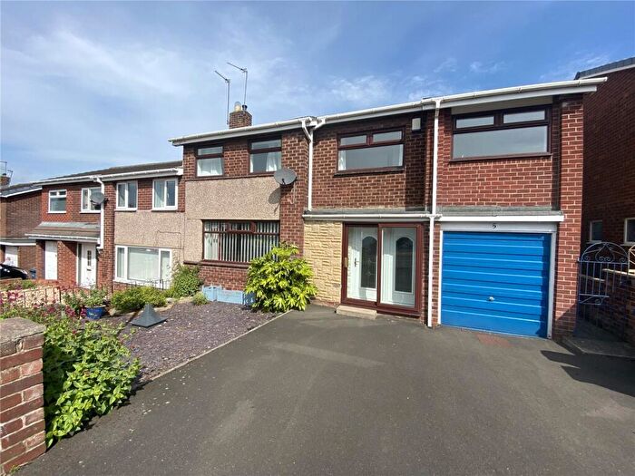4 Bedroom Semi-Detached House For Sale In Riding Lea, Winlaton, NE21