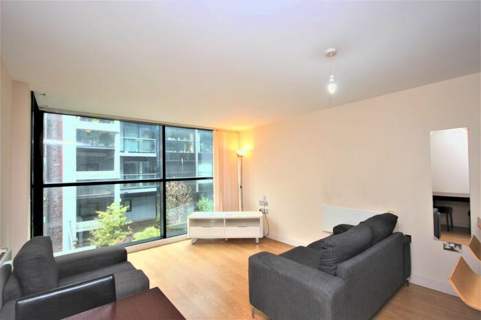 2 Bedroom Flat To Rent In Pall Mall, Liverpool, Merseyside, L3