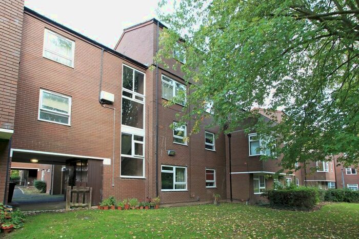 2 Bedroom Flat To Rent In Boulton Grange, TF3