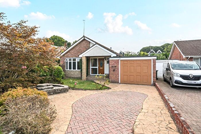 3 Bedroom Detached Bungalow For Sale In Lovedean Lane, Waterlooville, PO8