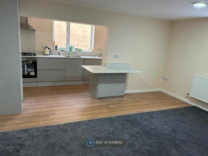 2 Bedroom Flat To Rent In Comberton Terrace, Kidderminster, DY10