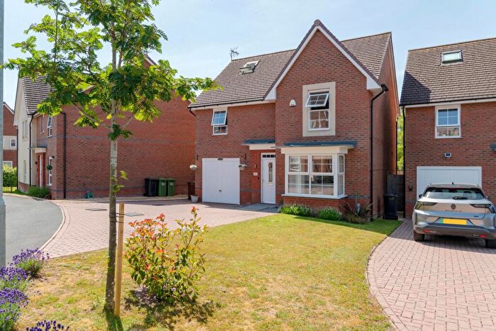 5 Bedroom Detached House For Sale In Gladstone Place, Blakedown, Kidderminster, DY10