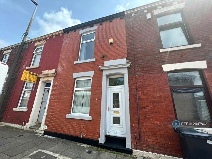 2 Bedroom Terraced House To Rent In Mosley Street, Blackburn, BB2