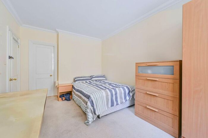 2 Bedroom Flat To Rent In John Adam Street, The Strand, London, WC2N