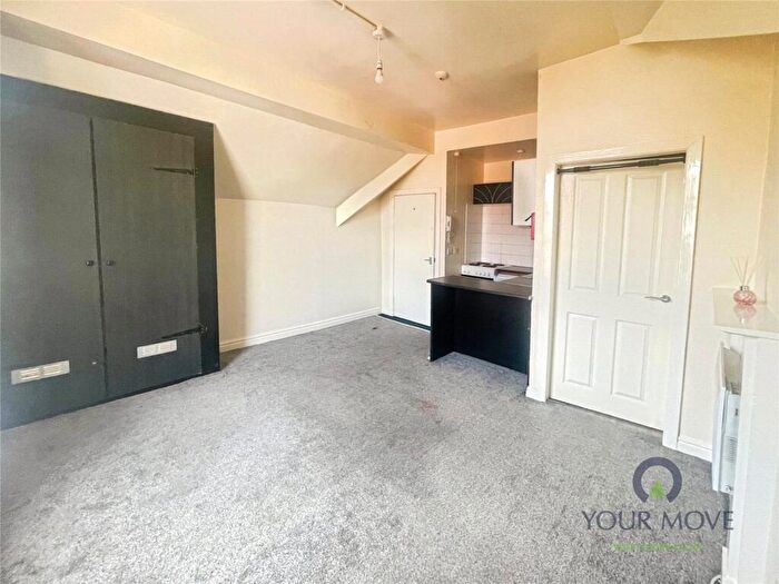 1 Bedroom Terraced House To Rent In Preston New Road, Blackburn, Lancashire, BB2