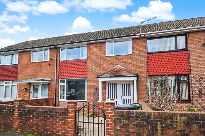 3 Bedroom Terraced House To Rent In Broom Gardens, Leeds, West Yorkshire, LS10