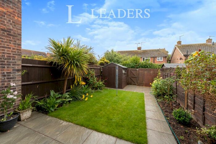 3 Bedroom Terraced House To Rent In Shopfield Close, Rustington, Littlehampton, BN16