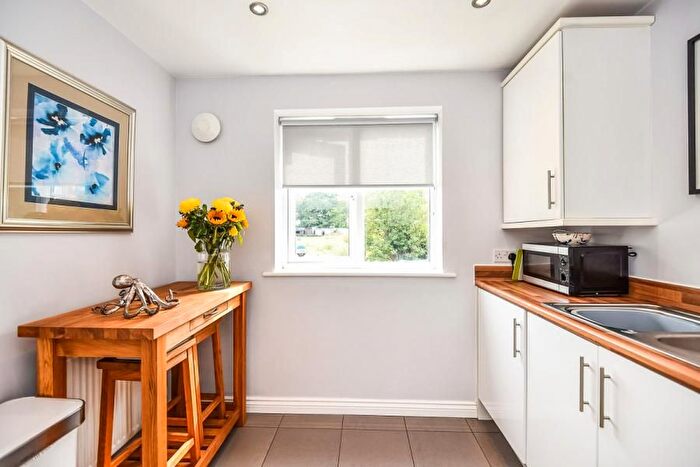 3 Bedroom Semi-detached House To Rent In Cartbridge Lane South, Walsall, WS4