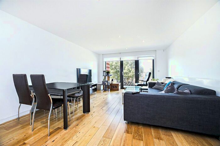 2 Bedroom Flat To Rent In Akerman Road, London, SW9