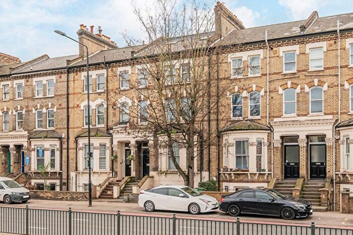 2 Bedroom Flat For Sale In Talgarth Road, West Kensington, W14