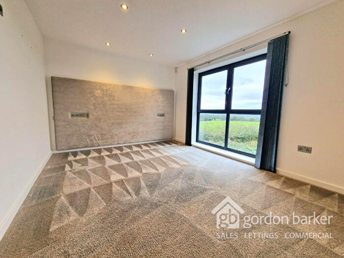 4 Bedroom Detached House For Sale In Glebe Road, BH16