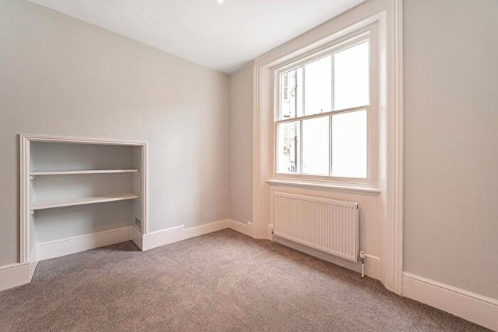 2 Bedroom Flat To Rent In Old Marylebone Road, Marylebone, London, NW1
