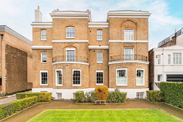 2 Bedroom Flat For Sale In Clapham Road, Clapham, SW9