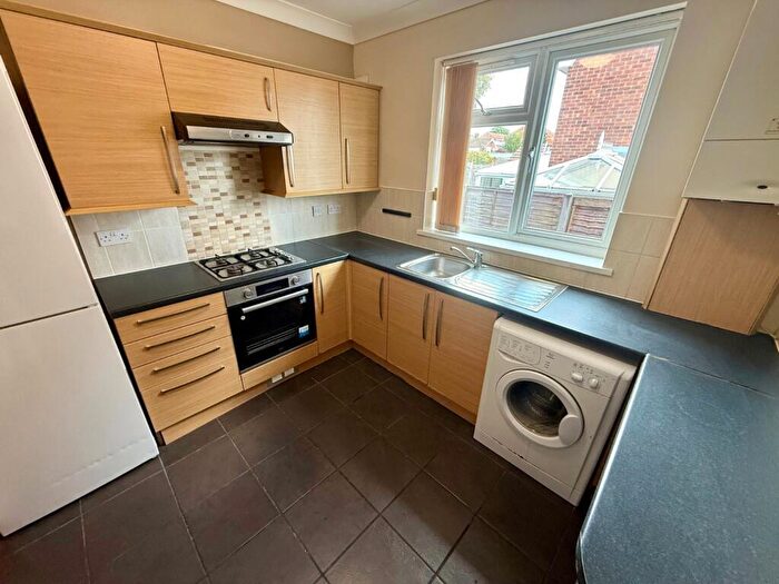 2 Bedroom Flat To Rent In Crabwood Road, Southampton, SO16