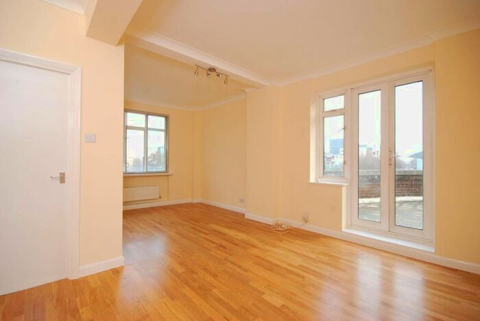 Studio To Rent In Euston Road, Fitzrovia, London, NW1