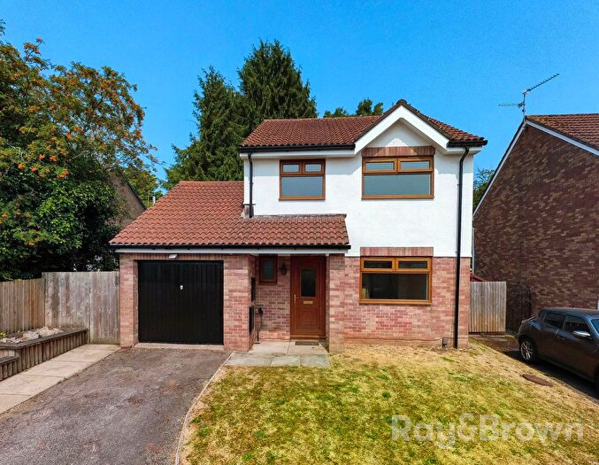 3 Bedroom Detached House For Sale In Osprey Close, St. Mellons, Cardiff, CF3