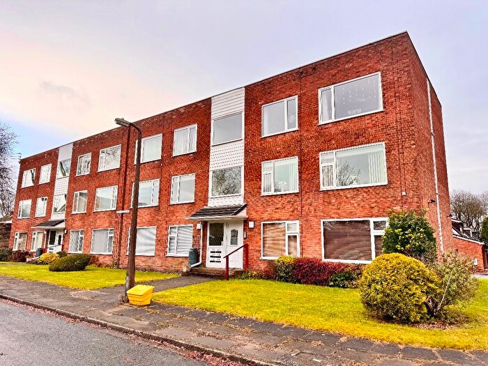 1 Bedroom Flat To Rent In Beechfield Drive, Bury, BL9