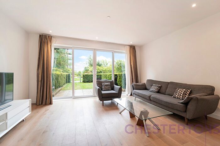 3 Bedroom Mews To Rent In Astell Road, Canary Wharf, SE3