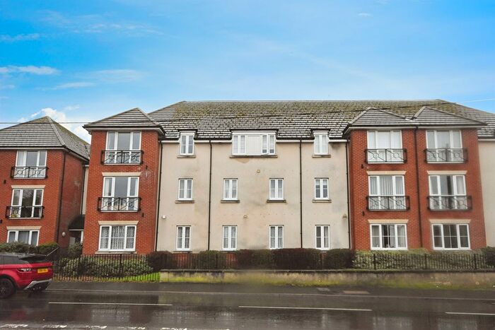 2 Bedroom Flat For Sale In Notley Road, Braintree, CM7