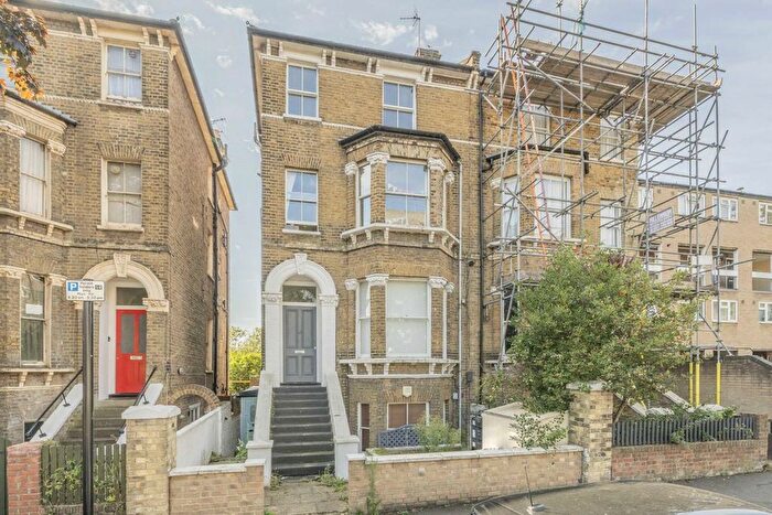 1 Bedroom Flat To Rent In Gauden Road, London, SW4