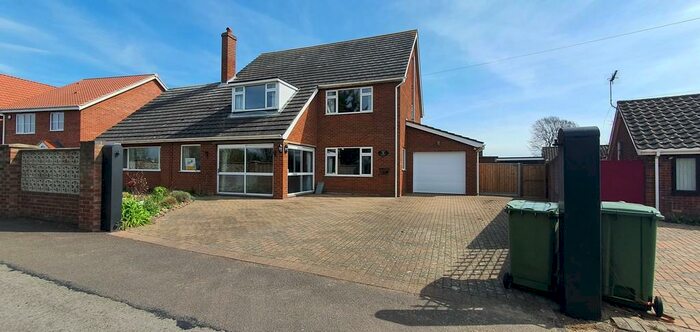 4 Bedroom Detached House To Rent In Beccles Road, Hales, NR14