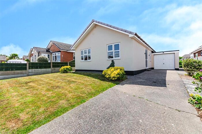 3 Bedroom Detached Bungalow To Rent In Keats Avenue, Sutton In Ashfield, NG17