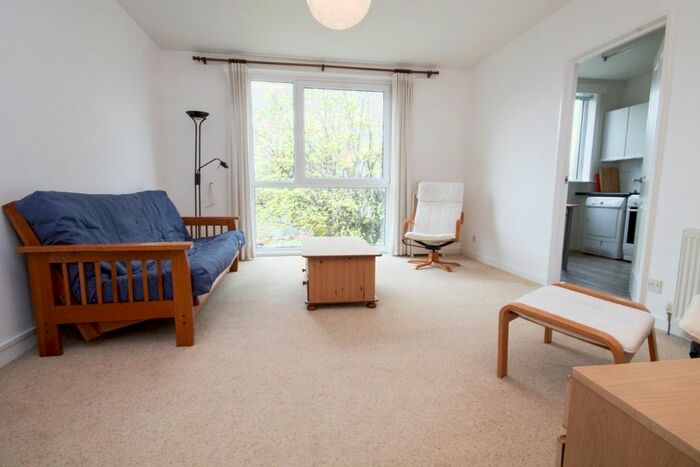 2 Bedroom Flat To Rent In Cranford Road, Mannofield, Aberdeen, AB10