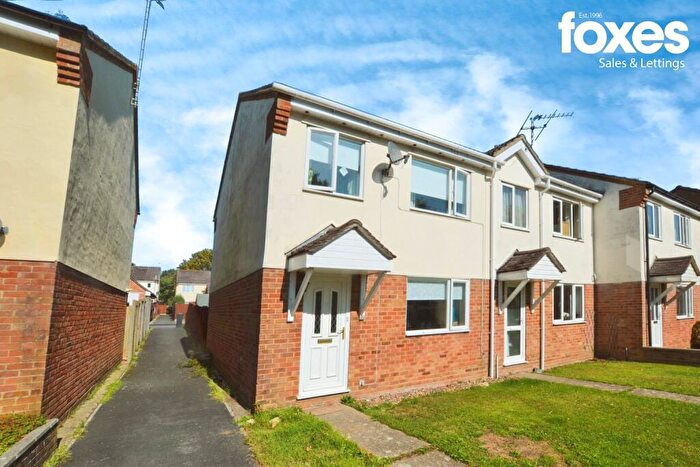 3 Bedroom Semi-Detached House To Rent In Foxes Close, Verwood, Dorset, BH31