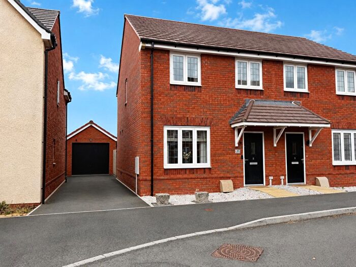 3 Bedroom Semi Detached House For Sale In Dunnock Close, Holmer, Hereford, HR4