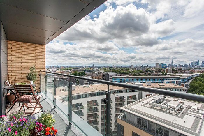 2 Bedroom Flat For Sale In Grand Regent Tower, Bethnal Green, E2