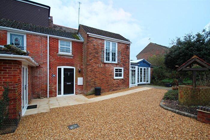 2 Bedroom Apartment To Rent In Brookley Road, Brockenhurst, SO42