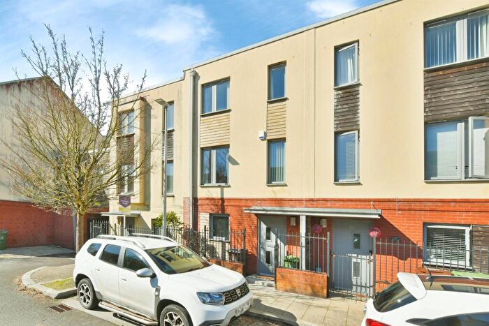 3 Bedroom Town House For Sale In Fore Street, Devonport, Plymouth, PL1