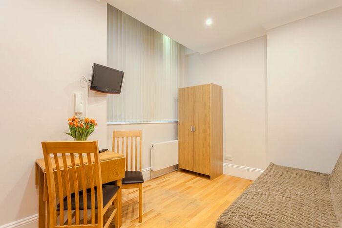 Studio To Rent In Courtfield Gardens, Kensington, London, SW5