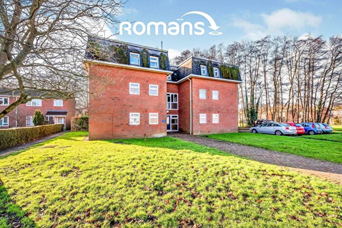 1 Bedroom Apartment To Rent In Bartons Way, Farnborough, GU14