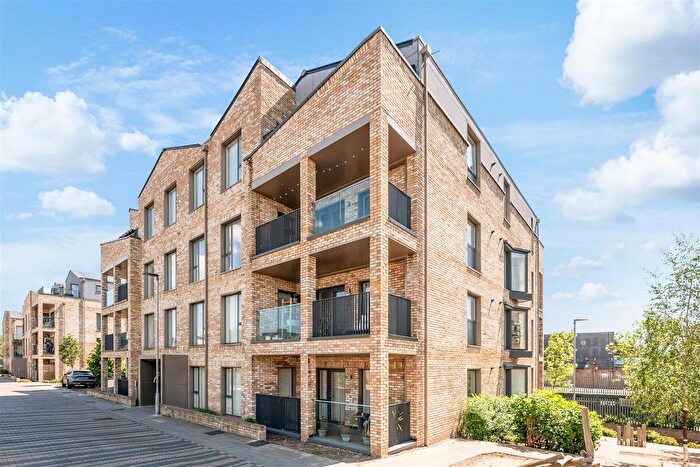 3 Bedroom Flat For Sale In Breakspear Gardens, Colliers Wood, SW19