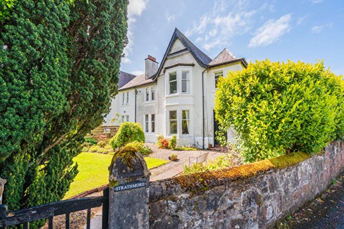 4 Bedroom Semi-Detached House For Sale In Kilbryde Crescent, Dunblane, FK15