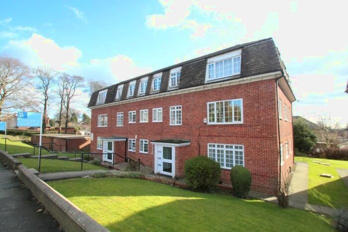 2 Bedroom Flat To Rent In Stainbeck Lane, Chapel Allerton, Leeds, West Yorkshire, LS7