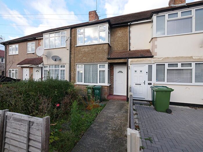 2 Bedroom Terraced House For Sale In Ravensbourne Avenue, Stanwell, Staines-Upon-Thames, TW19