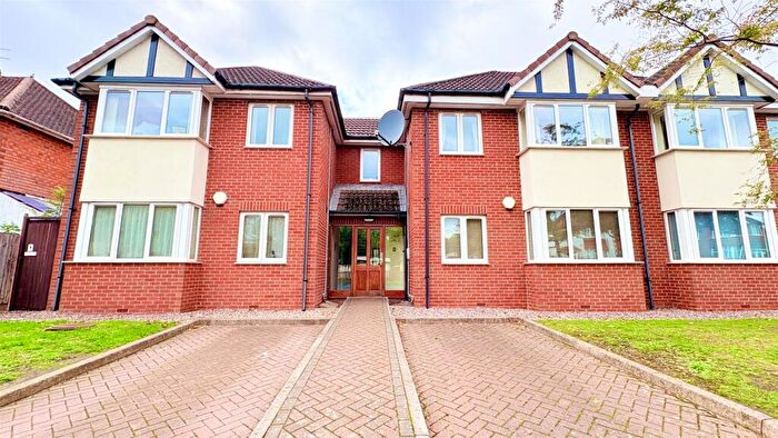 2 Bedroom Flat For Sale In Wake Green Road, Birmingham, B13