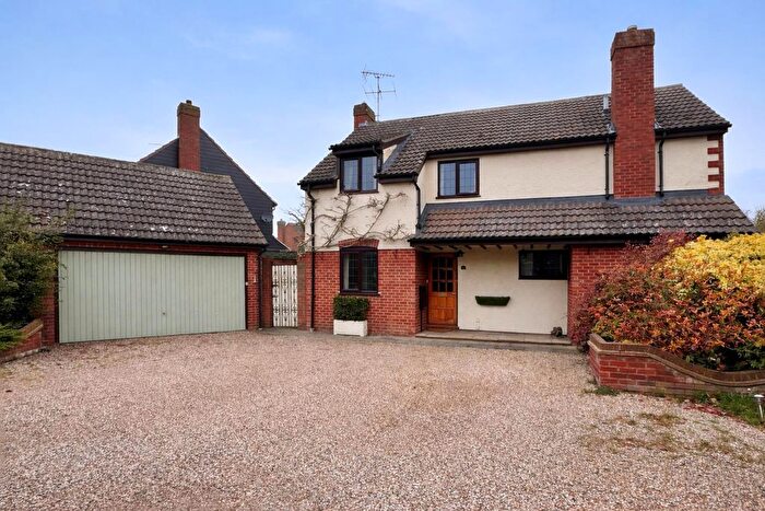 4 Bedroom Detached House To Rent In The Pines, Hatfield Peverel, Chelmsford, CM3