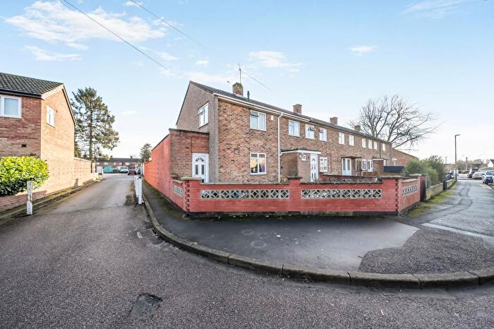 3 Bedroom End Terrace House For Sale In Blackbird Leys, Oxford, OX4