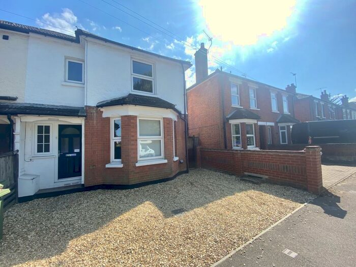 5 Bedroom House To Rent In Weston Road, Guildford, GU2