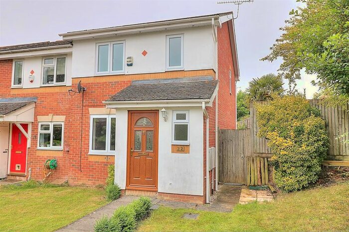 3 Bedroom End Of Terrace House To Rent In Honeysuckle Way, Knightwood Park, Chandlers Ford, SO53